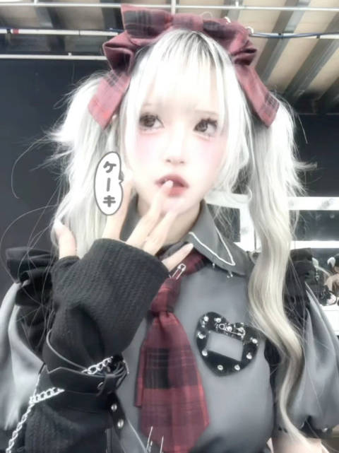 Hitomi分享独特交友标准，音乐家钢铁侠玛丽苏主角入选