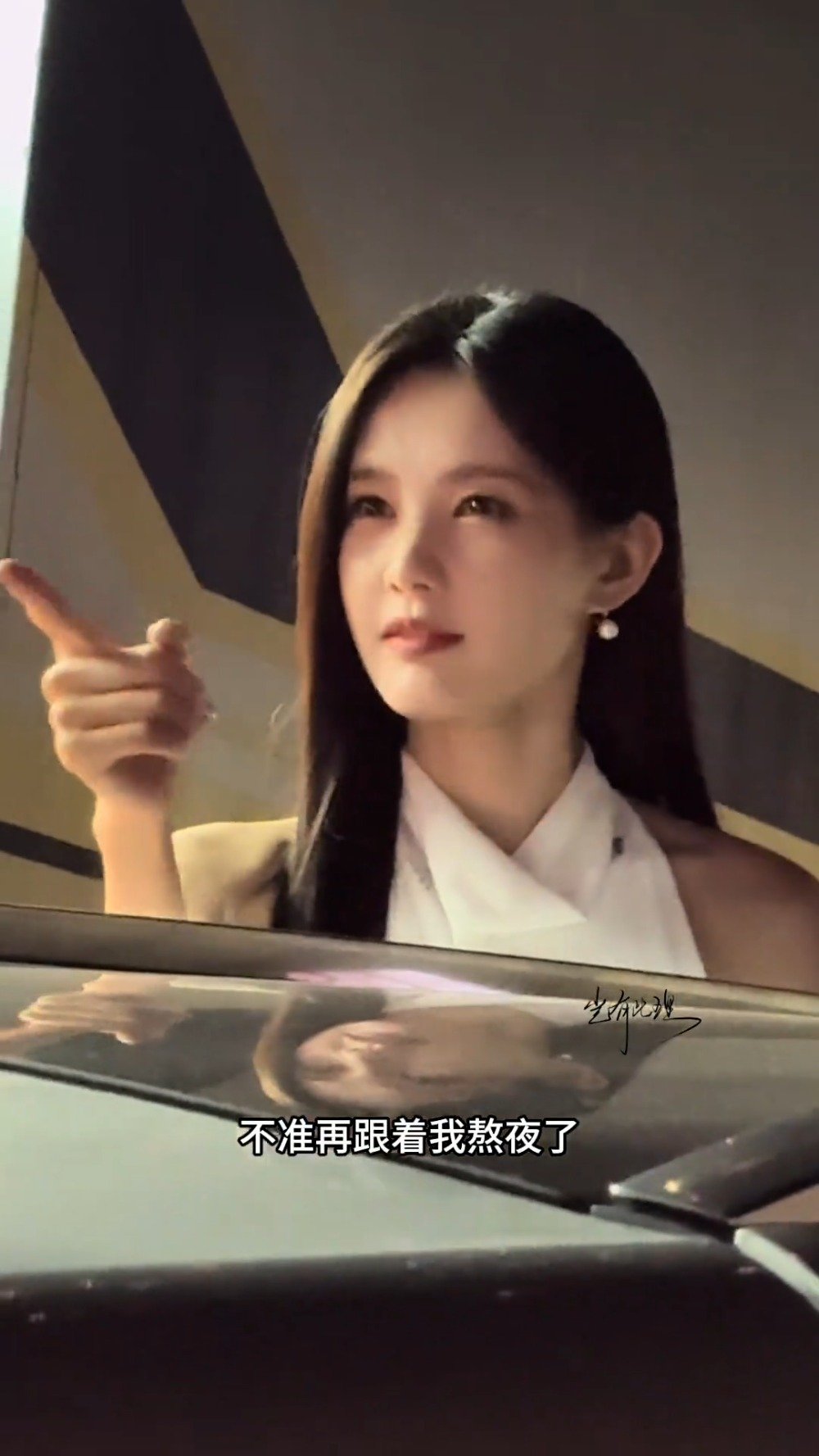 李一桐暖心互动粉丝，邀分享雪景展笑颜