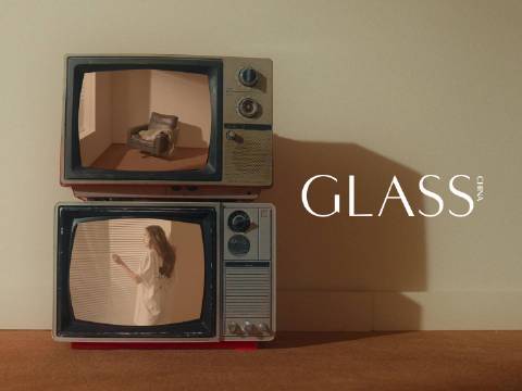 杨幂，清新自然风