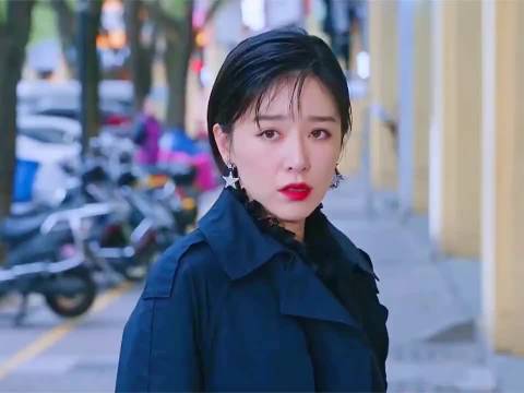 或许这才是婚姻最真的一幕，碎了一地鸡毛，满腹的委屈