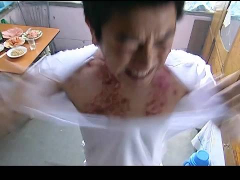 女人抛弃穷小伙嫁入豪门 怎料穷小伙却来报复