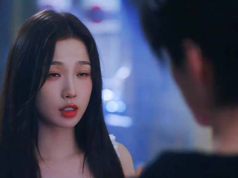 朝思暮想的人就在眼前，这一刻所有偶像情节都弱爆了！ 双轨 姜暮 靳朝