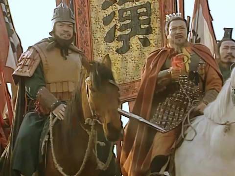 英布口才这么好，都快赶上诸葛亮骂王朗了，有理有据