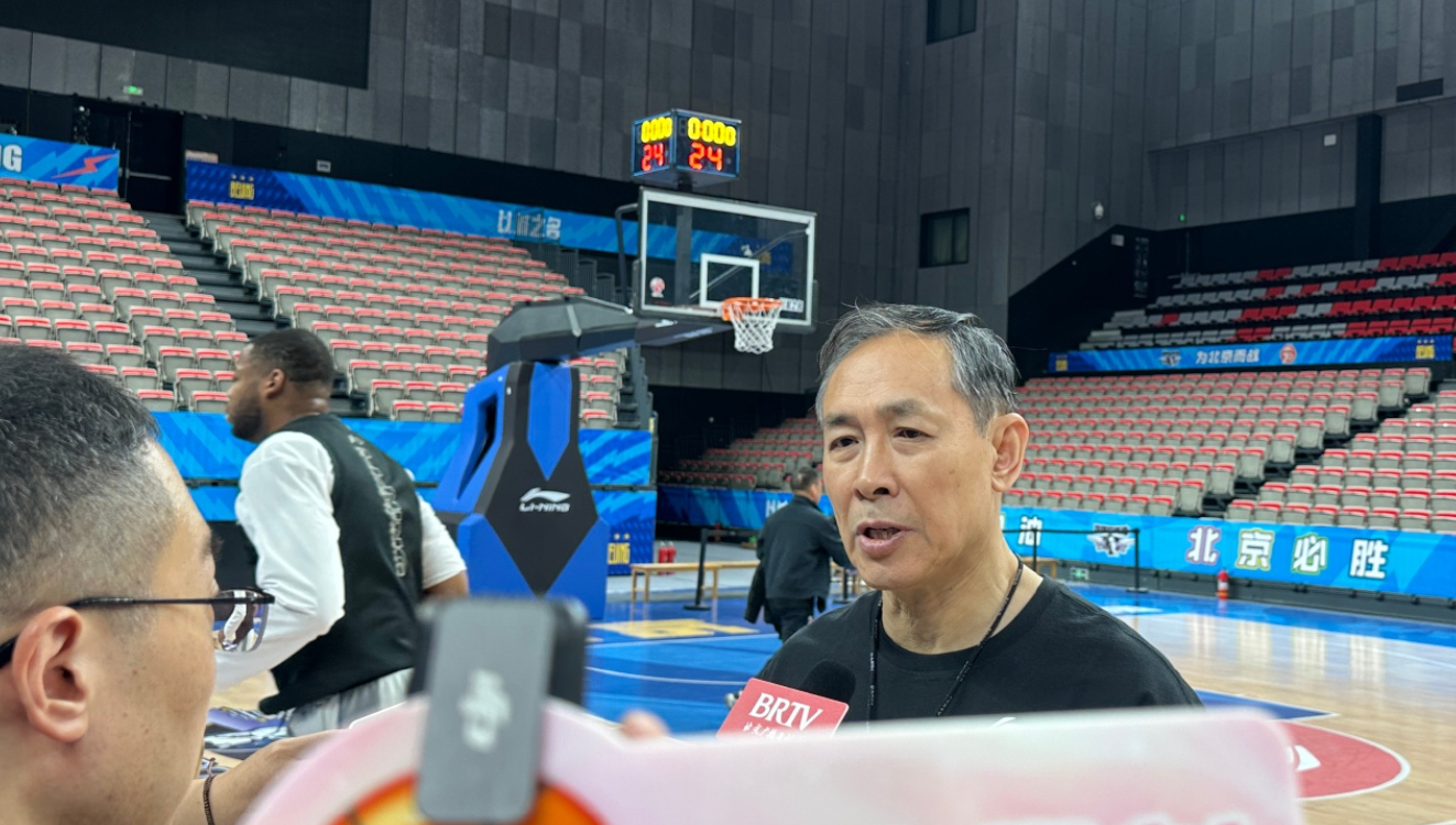 曾凡博归队与外援决策难题，将如何影响北京首钢男篮的新赛季前景？