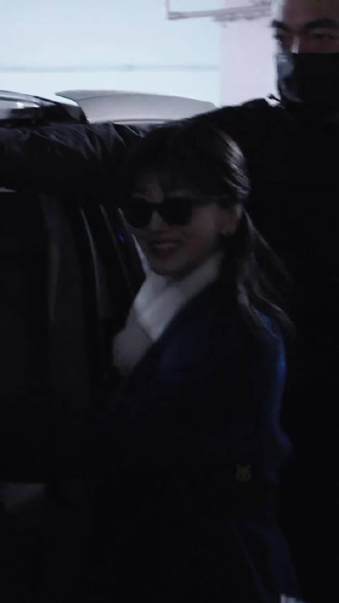 “醒来觉得甚是爱你”