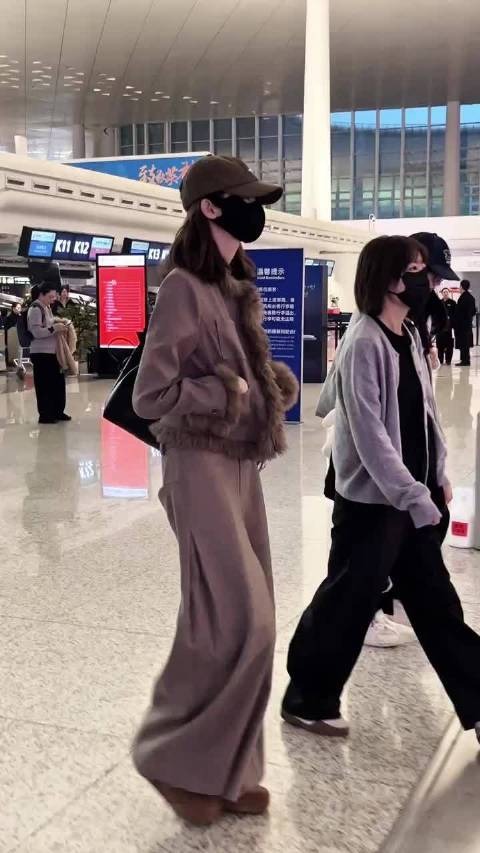 张艺凡好瘦好高