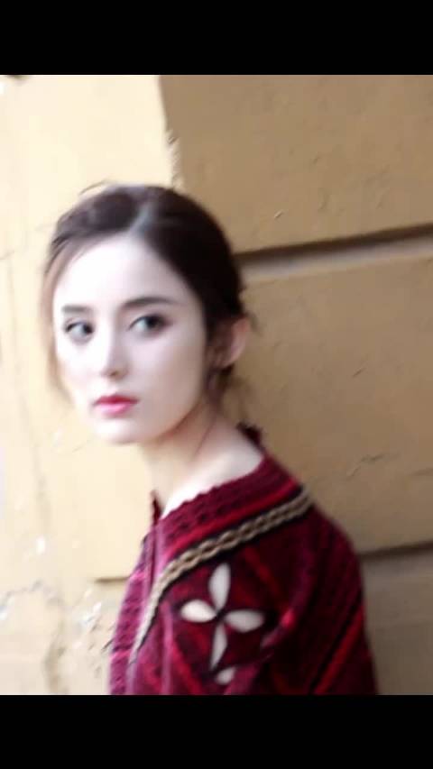 美人如玉大概就是说的娜扎吧