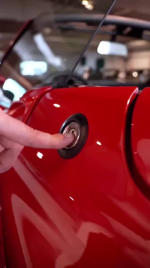 沉浸式体验1991年宝马Z1经典车型