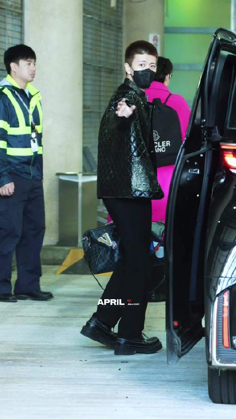 澳门出发 下次见@任嘉伦Allen ···