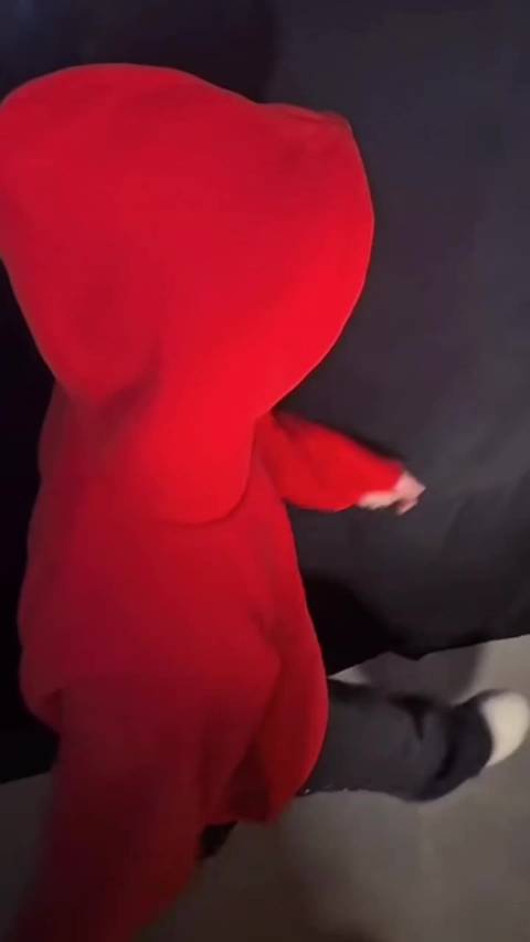 许凯版小红帽来了～可爱又喜庆！小so被抓包了就卖萌