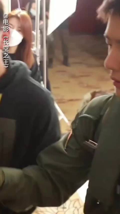 王一博饰演试飞员雷宇逐梦蓝天