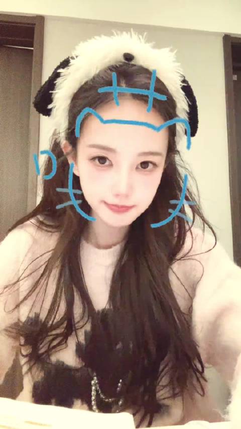 20251220『抖』 我是小猫我又来跳舞了 @李一桐Q 李一桐余梦李一桐美人余