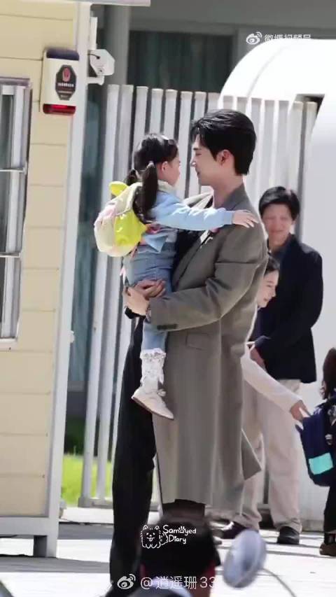 周柯宇新剧演绎温柔人父引热议