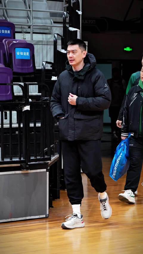 心中有光，何惧路长