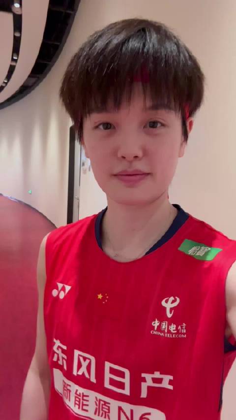 王祉怡逆转因达农晋级决赛，将与安洗莹争冠