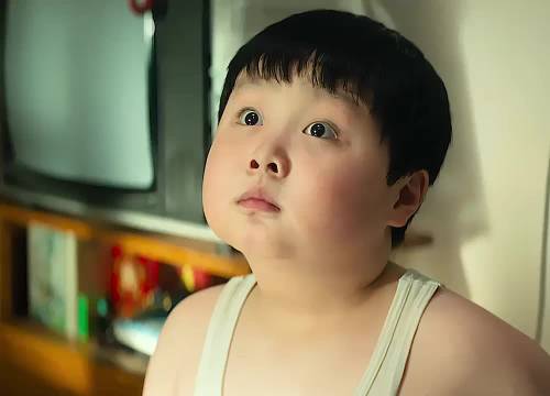 《末路狂花钱》贾冰谭卓等主演新片探讨金钱与人生