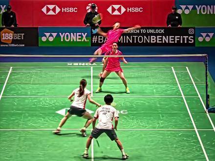 “那年巅峰很闪耀”