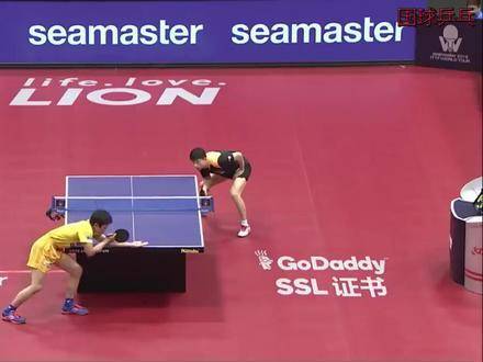 18年日本公开赛：15岁的张本智和爆发惊人实力，首次击败马龙，状态火热