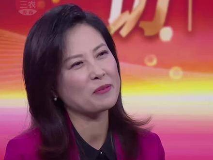 除了小乌龟，全红婵还钟情于钓鱼与抓鱼……自小便帮家里操持农活