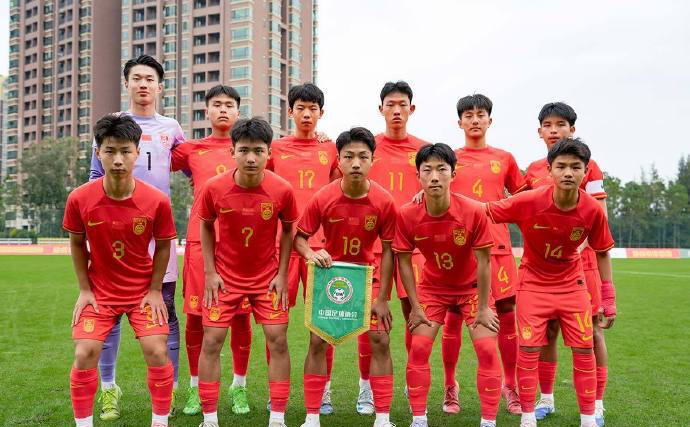 对手首战曾输香港！U15东亚杯：中国1-1韩国遭2轮不胜 角球致命漏人