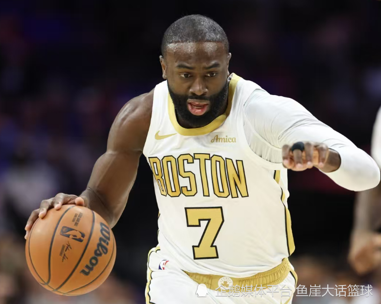 热火完败！布朗30+9怀特大爆发，阿德巴约16+10，快船弃将也拉胯