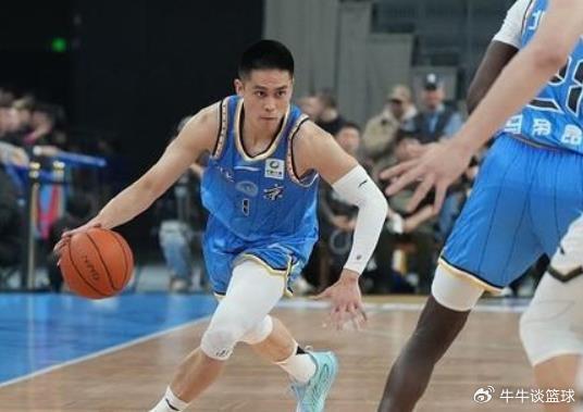 杨鸣赛季首次被驱逐与四川全华班连败，折射出CBA第三轮怎样的竞争格局与变数？