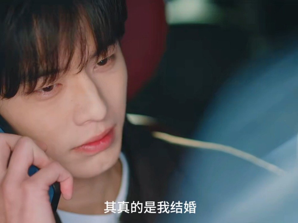 网剧双轨预告引热议，虞书欣何与角色引关注