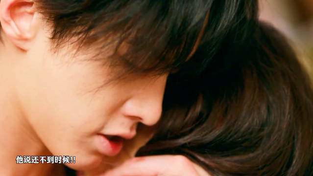 虞书欣何与恋情引热议，亲密互动后突现冷淡