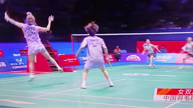 贾一凡张淑贤苦战三局夺中国羽毛球大师赛冠军