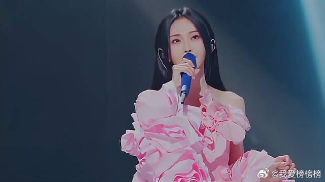 陈冰不愧那英爱徒，唱《你是我的风景》，张碧晨听哭