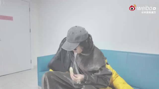 华晨宇早期言论引热议，互联网记忆再现率真模样