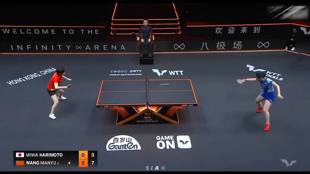 王曼昱展现超强防转攻能力，与对手上演精彩对轰