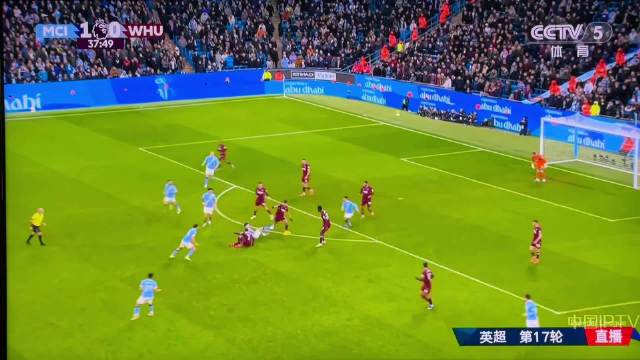 谢尔基—哈兰德—赖因德斯三人打出精妙配合， 曼城再进一球