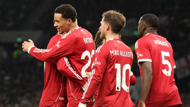 热刺 1-2 利物浦 伊萨克进球伤退，埃基蒂克连场破门