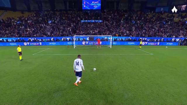 博尼把点球也稍微练一练吧这一脚确实抽象