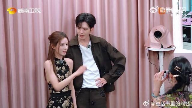 赵昭仪拍摄毕雯珺张予曦甜蜜互动，被赞巴黎合伙人站姐