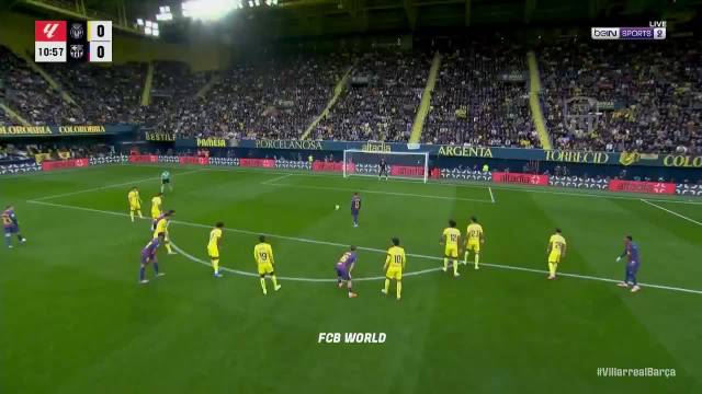 拉菲尼亚点球破门，巴萨1-0领先