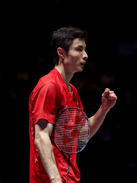 遗憾摘银！石宇奇0-2小波波夫，仍成功创造历史，追平教练纪录