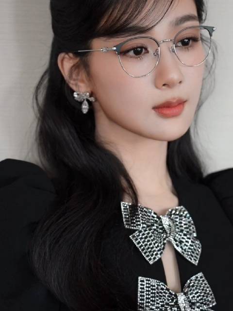 杨紫锦绣芳华yz杨紫何惟芳 ｜杨紫小夭/玟小六yz杨紫长相思｜杨紫何惟芳yz杨紫国色芳华