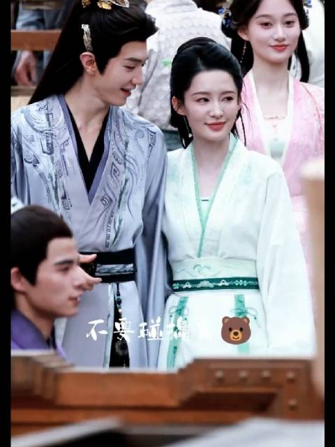 凤随歌你陪付一笑逛街把陈哲远放出来干嘛？