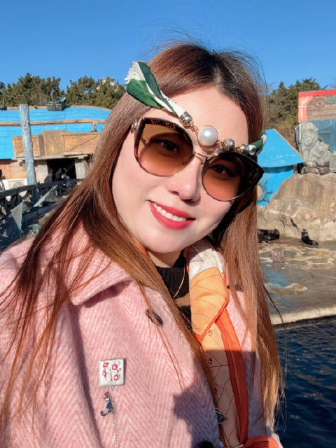 大连海兽馆导师与海狮互动逗趣疗愈