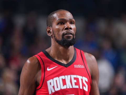 杜兰特享受高强度比赛，尊重约基奇，但KD不怕被冲突 ，以硬对硬