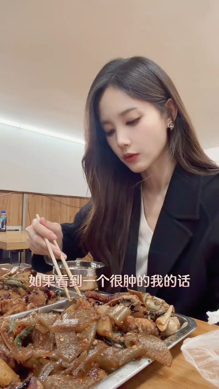 李一桐说冬至吃铁板烧 你们冬至吃啥？