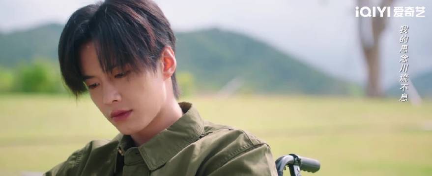 姜暮爬山试探靳朝，期待又怕失去引共情