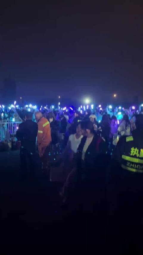 天呐 哪吒重映了？