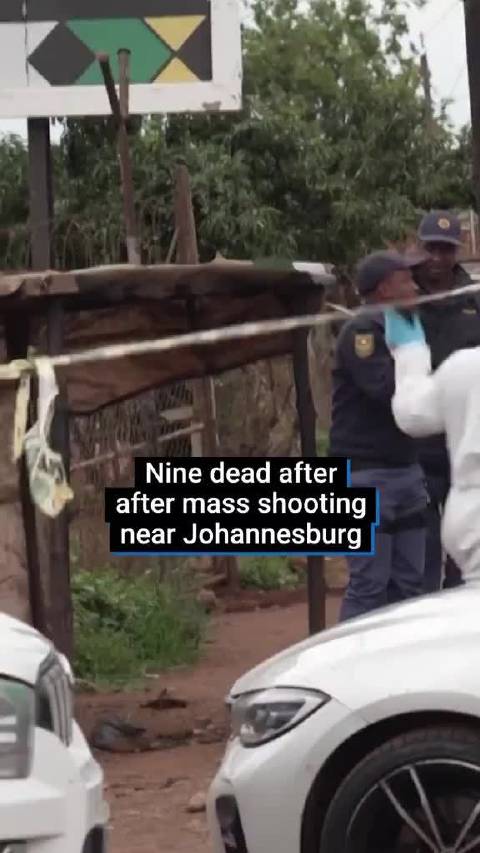 南非约翰内斯堡枪击致9死，枪手乘车扫射顾客