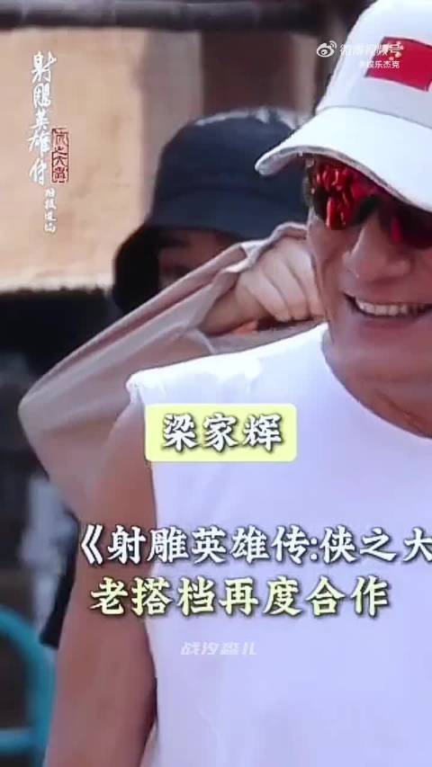 肖战一年三部作品上映，演技进步获认可