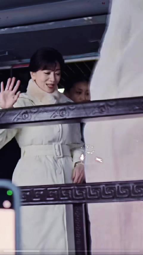 冯程程依旧是那个惊艳时光的模样