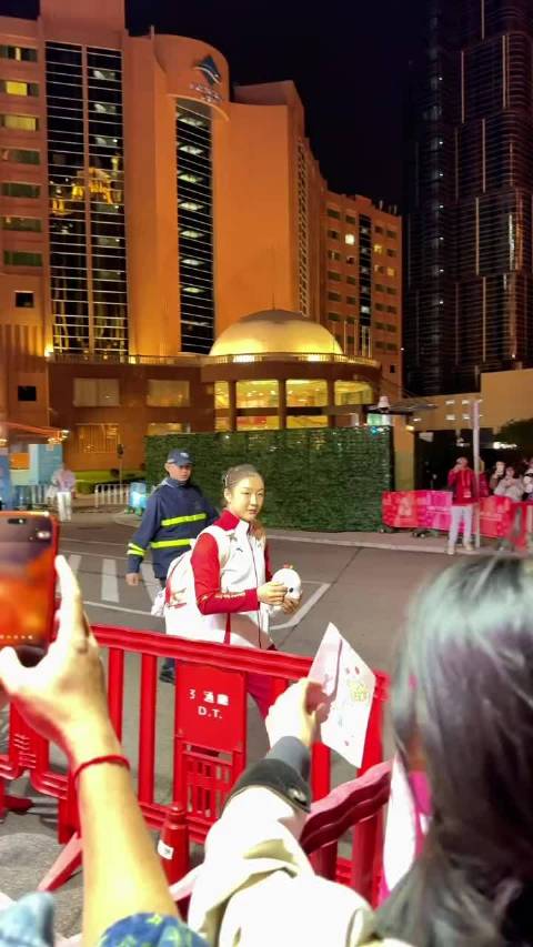 陈梦赛场辉煌成就与真实坚韧赢得广泛尊重