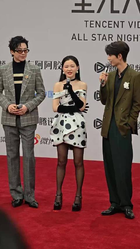 金靖称周柯宇有新姐姐岑矜